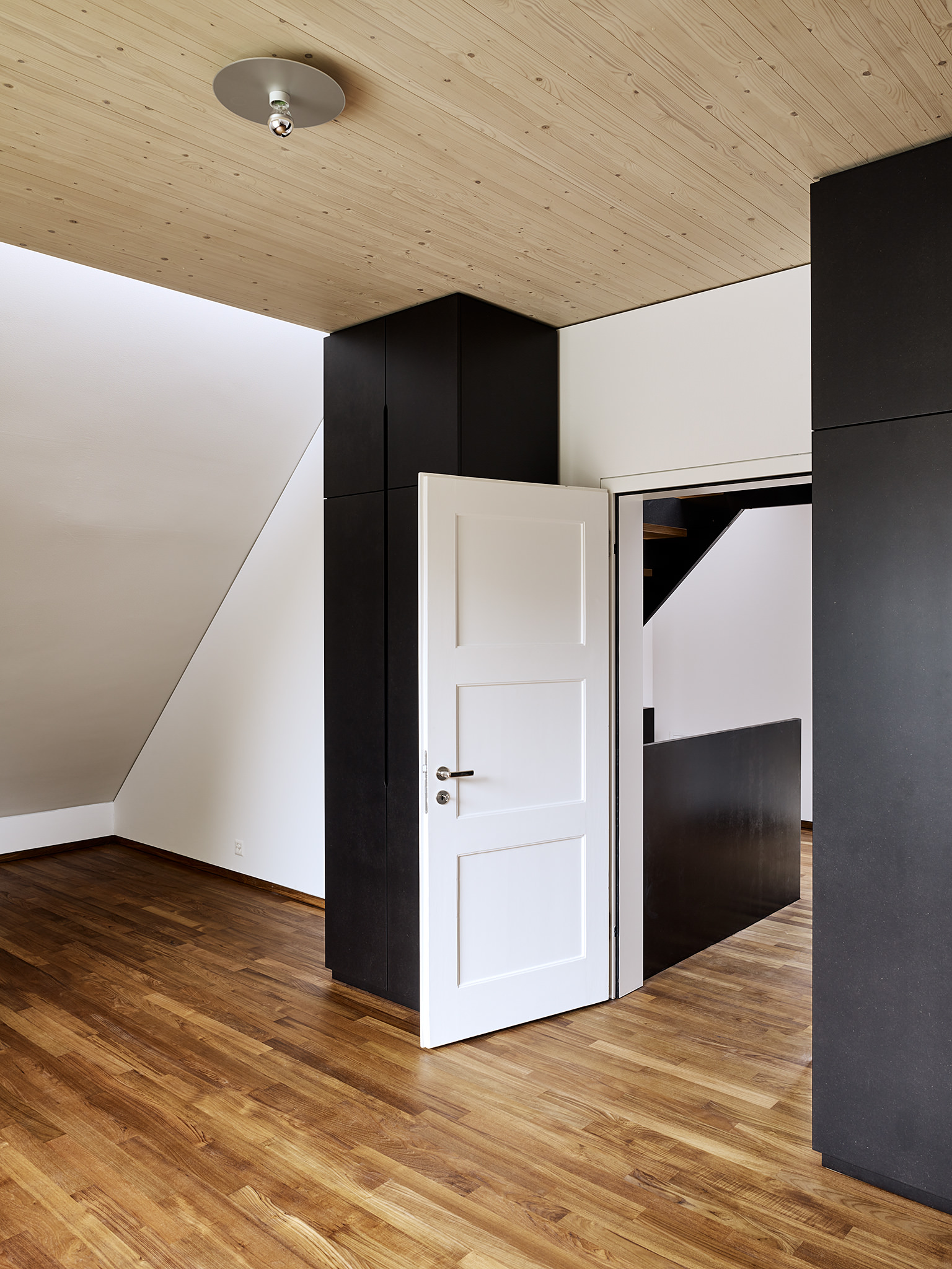 E16604 Alpa 058523 SCREEN